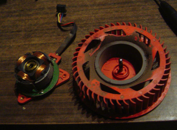 ATI Radeon 5850 OEM fan, disassembled