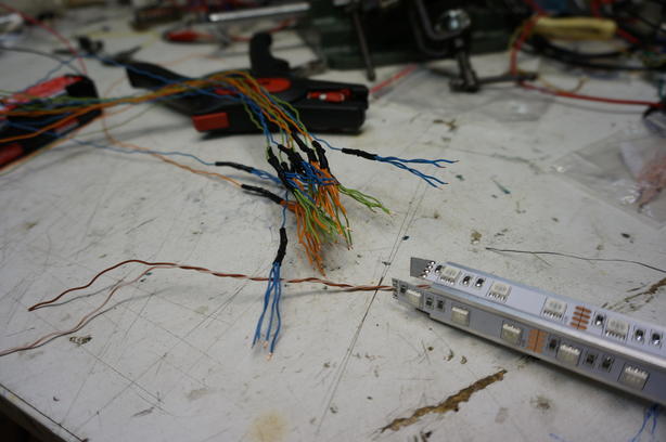 One-to-many split wires